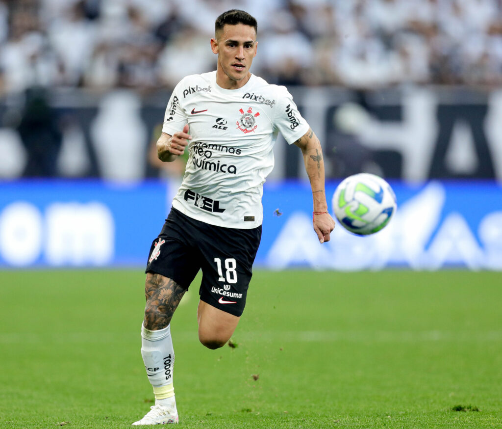 Após perder seu antigo camisa 10, Róger Guedes, para o futebol do Catar, o Timão tratou de conseguir um novo jogador para atuar com a emblemática numeração.