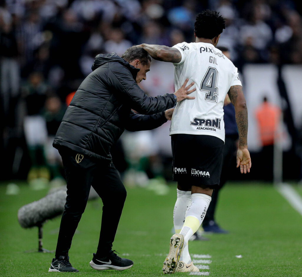 A probabilidade está ao lado do Corinthians e cada dia mais afasta o fantasma do rebaixamento.