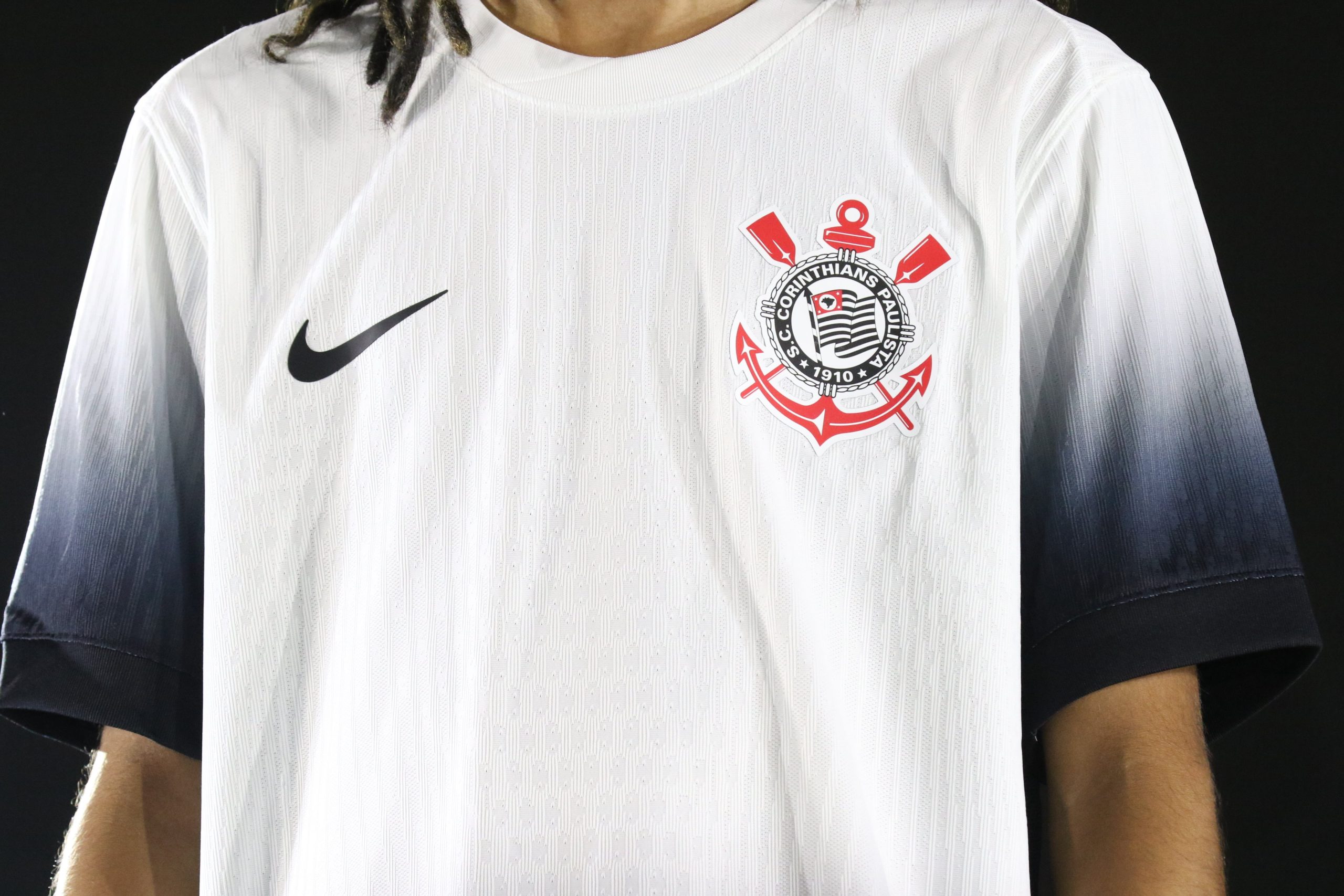 Camisa do Corinthians ocupa o segundo lugar no ranking das mais