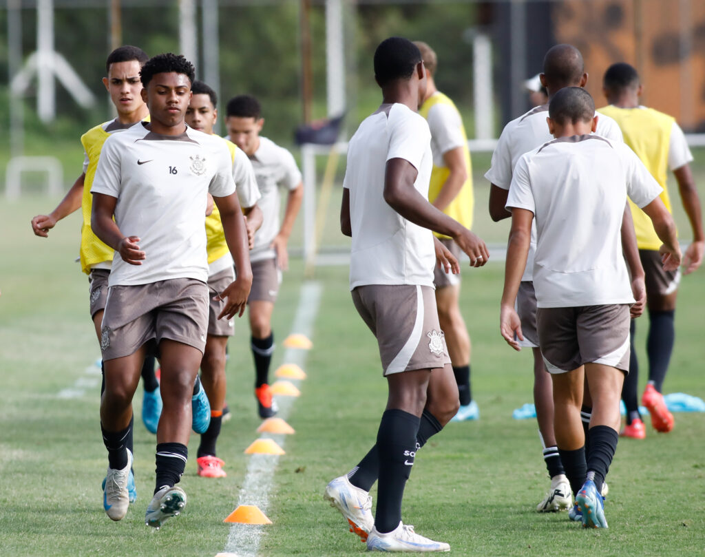 Nesta quarta-feira(14), o Timãozinho enfrenta o Vila Nova-GO pela terceira fase da Copinha, às 19h15, no Estádio Bruno José Daniel. 