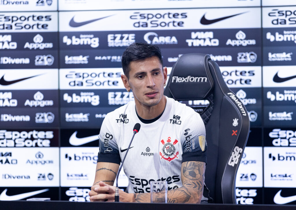 Nesta sexta-feira (28), o Corinthians inscreveu Fabrizio Angileri no Campeonato Paulista. Assim, o atleta está à disposição de Ramon Diaz.