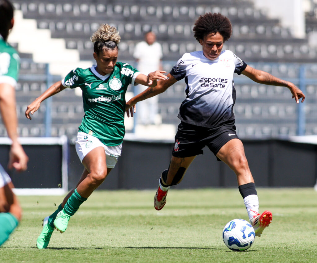 O Corinthians enfrentou o Palmeiras na manhã deste sábado (12), pela 4ª rodada do Brasileirão Feminino A1 que aconteceu na Fazendinha.