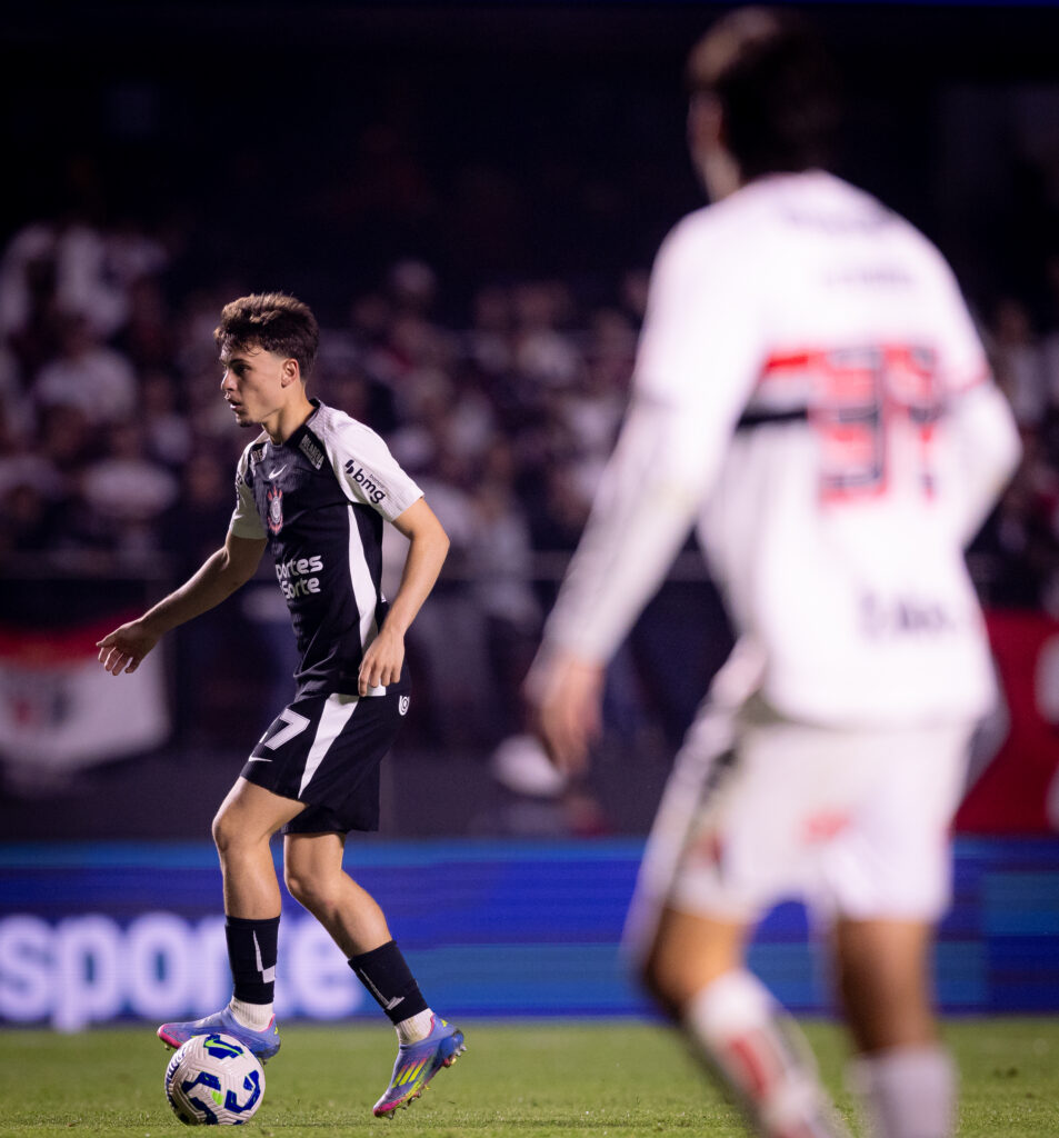Breno Bidon, a jovem promessa da base corinthiana, vem sendo destaque em ações defensivas do Corinthians na temporada.