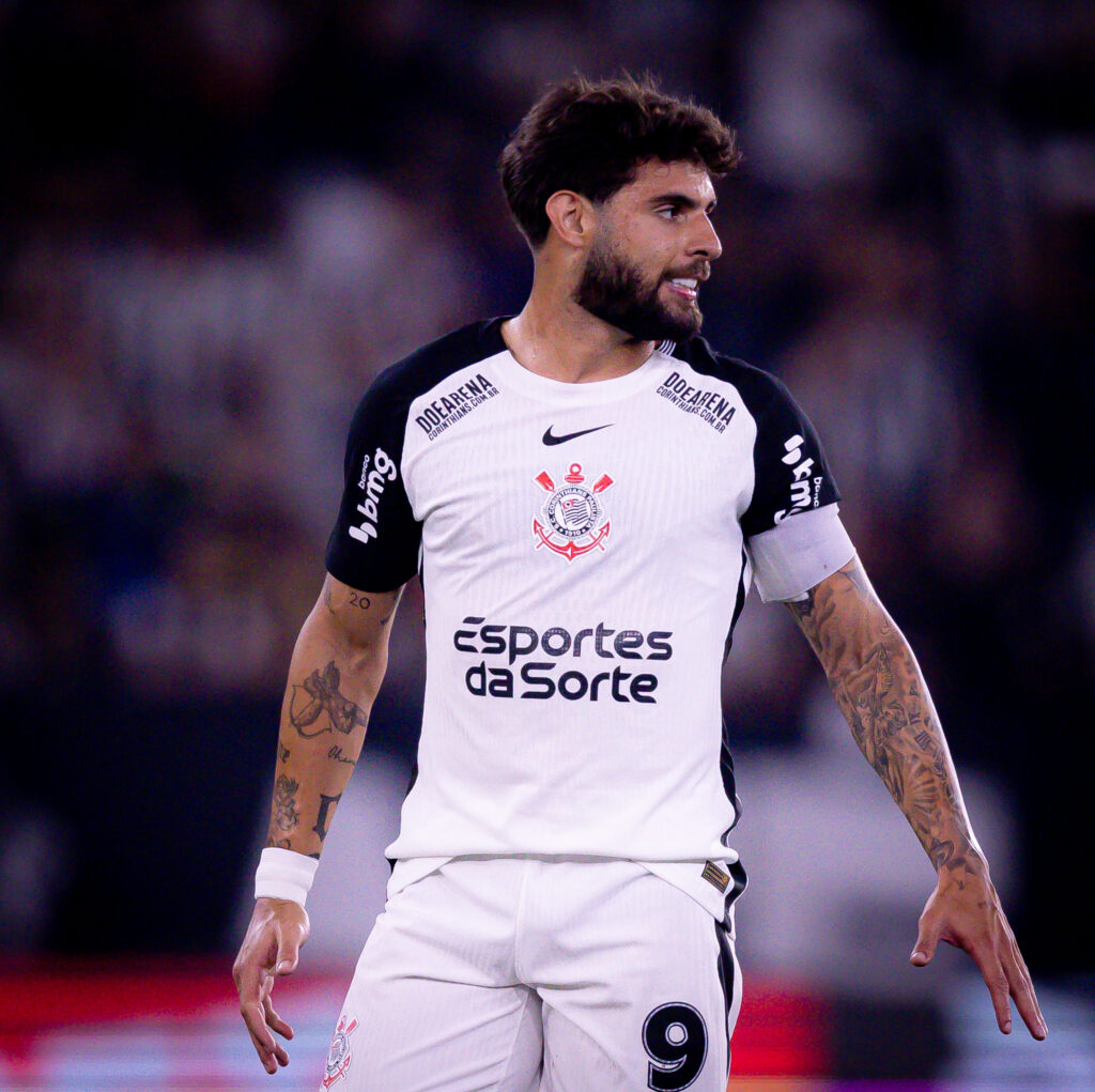 O centroavante Yuri Alberto pode se tornar o maior artilheiro do Corinthians contra o Palmeiras neste século na noite desta quarta-feira.