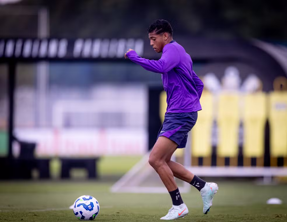 Nas últimas horas, o Bahia decidiu agir e pagou a multa rescisória de R$ 14 milhões prevista no contrato com o Corinthians.