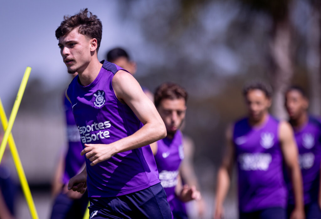 O Corinthians retomou os treinamentos para o confronto contra o Athletico-PR, válido pelas quartas de final da Copa do Brasil.