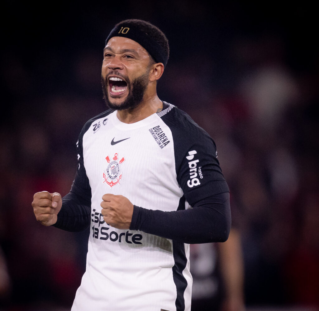 Os sites Mediotiempo e Marca informaram que o atacante Memphis Depay, atualmente no Corinthians, despertou o interesse do Grupo Pachuca.