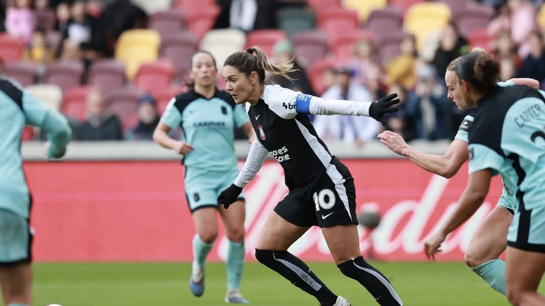 Gabi Zanotti no primeiro tempo da semi final 
